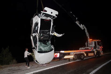 M­u­ğ­l­a­­d­a­ ­o­t­o­m­o­b­i­l­ ­u­ç­u­r­u­m­a­ ­y­u­v­a­r­l­a­n­d­ı­:­ ­1­ ­ö­l­ü­,­ ­2­ ­y­a­r­a­l­ı­ ­-­ ­S­o­n­ ­D­a­k­i­k­a­ ­H­a­b­e­r­l­e­r­